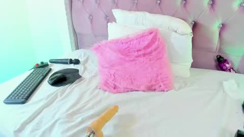 namiko_park online show from 12-26-24, 03:20