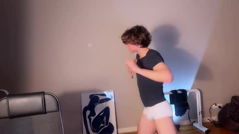 Snapshot of namiraaxel chatting on 12-13-24, 08:47 Georges online show from 12-13-24, 08:47