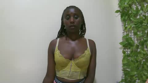 Snapshot of nana2095 chatting on 05-26-26, 09:44 nana2095 online show from 05-26-26, 09:44