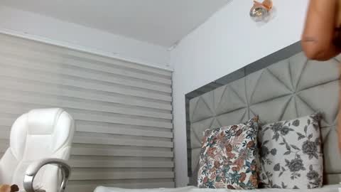 Snapshot of nana_levy chatting on 12-15-24, 10:07 Nana levy online show from 12-15-24, 10:07