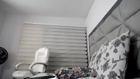 Snapshot of nana_levy chatting on 01-24-25, 10:00 Nana levy online show from 01-24-25, 10:00