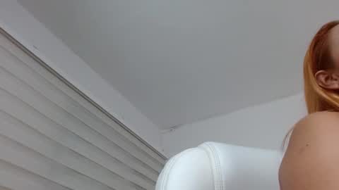 Snapshot of nana_levy chatting on 03-12-25, 04:08 Nana levy online show from 03-12-25, 04:08