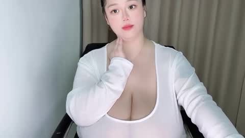 Snapshot of nanabigbobo chatting on 04-30-26, 08:57 nanabigbobo online show from 04-30-26, 08:57