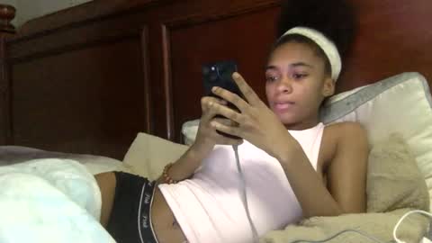 Snapshot of nanaonn chatting on 11-26-25, 03:46 nanaonn online show from 11-26-25, 03:46