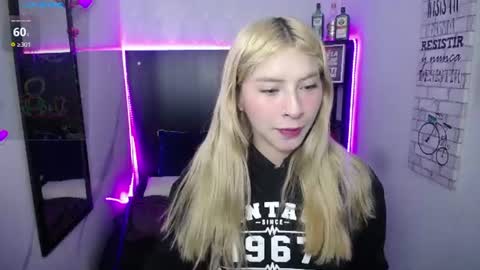 Snapshot of nancy_blonde chatting on 07-17-26, 12:45 nancy blonde online show from 07-17-26, 12:45