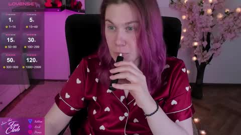 Snapshot of nancy_sun_ chatting on 02-14-25, 02:23 Nancy online show from 02-14-25, 02:23