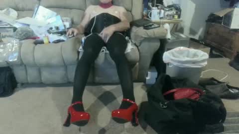 Snapshot of nancyboy_1 chatting on 09-10-25, 04:51 nancyboy_1 online show from 09-10-25, 04:51