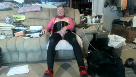 Snapshot of nancyboy_1 chatting on 07-16-26, 02:39 nancyboy_1 online show from 07-16-26, 02:39