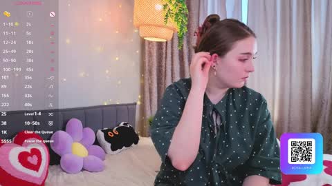 Luna online show from 04-08-26, 05:07