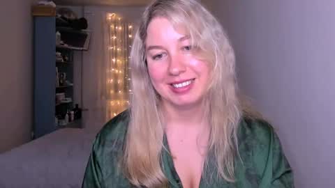Snapshot of nancysanders chatting on 05-16-26, 07:45 Nancy online show from 05-16-26, 07:45
