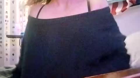 Snapshot of nancyybonita chatting on 01-14-25, 11:31 nancyybonita online show from 01-14-25, 11:31