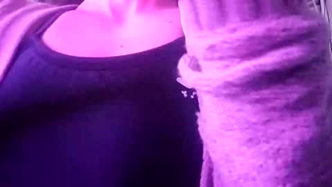 Snapshot of nancyybonita chatting on 02-02-25, 07:09 nancyybonita online show from 02-02-25, 07:09