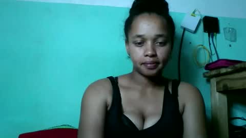 Snapshot of nandrianina416143 chatting on 02-23-26, 05:27 nandrianina416143 online show from 02-23-26, 05:27