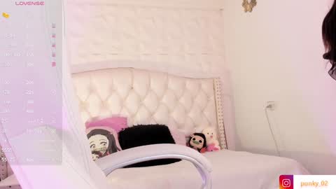 Snapshot of nanit_l chatting on 02-08-25, 05:18 anna online show from 02-08-25, 05:18