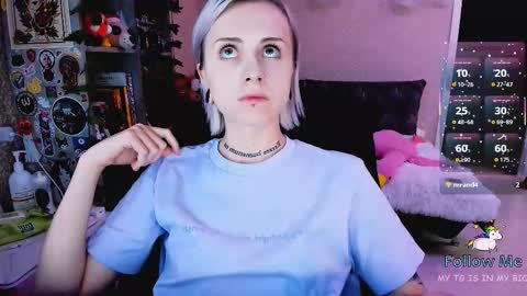 Monday-Friday 12-4 AM and 6-9 AM New York time online show from 11-20-25, 09:36