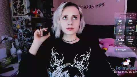 Monday-Friday 12-4 AM and 6-9 AM New York time online show from 12-21-25, 09:00