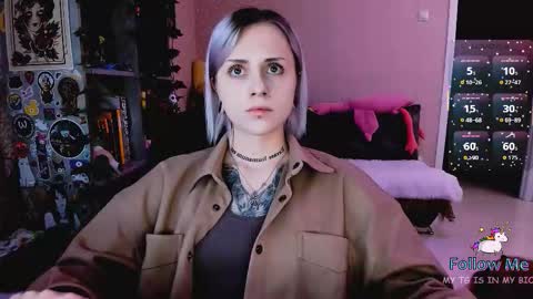 Monday-Friday 12-4 AM and 6-9 AM New York time online show from 01-12-26, 08:14