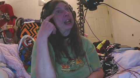 Snapshot of nannabaldur chatting on 05-31-26, 05:15 Nanna Baldur online show from 05-31-26, 05:15
