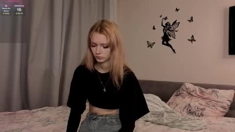 Snapshot of nannetteterrill chatting on 03-18-26, 06:05 nannetteterrill online show from 03-18-26, 06:05