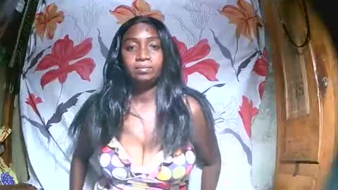 Snapshot of nansywssoul chatting on 12-17-25, 08:09 NansywsSoul online show from 12-17-25, 08:09