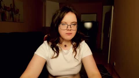 Snapshot of naomi_di chatting on 07-08-26, 08:24 naomi_di online show from 07-08-26, 08:24
