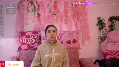 Snapshot of naomi_femme chatting on 06-12-26, 11:20 naomi_femme online show from 06-12-26, 11:20