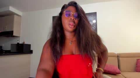 Nathalia King online show from 02-19-25, 09:25