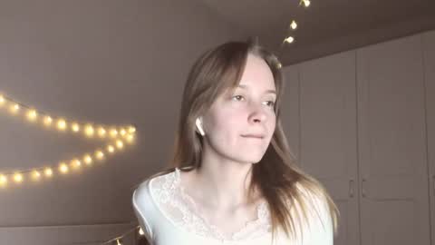 Snapshot of naomi_oops chatting on 05-05-26, 07:22 Naomi online show from 05-05-26, 07:22