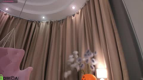 Snapshot of naomi_rias chatting on 11-03-25, 01:51 Naomi online show from 11-03-25, 01:51