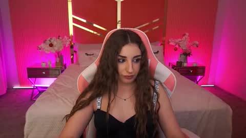 naomibaae online show from 12-22-25, 01:13