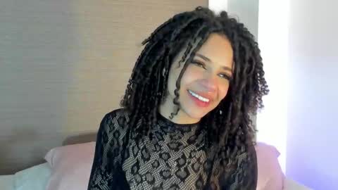 Snapshot of naomidawsonn chatting on 09-21-25, 12:56 naomidawson online show from 09-21-25, 12:56