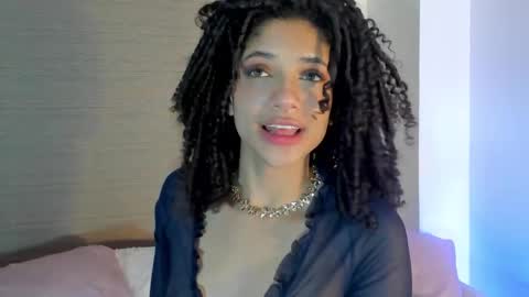 Snapshot of naomidawsonn chatting on 11-04-25, 12:43 naomidawson online show from 11-04-25, 12:43