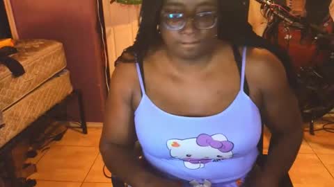 Snapshot of naomifux chatting on 02-16-26, 01:24 Naomi online show from 02-16-26, 01:24