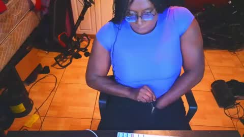 Snapshot of naomifux chatting on 05-05-26, 06:54 Naomi online show from 05-05-26, 06:54