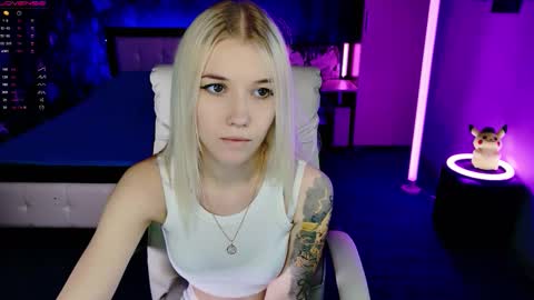 Snapshot of naomihita chatting on 11-30-25, 02:32 naomihita online show from 11-30-25, 02:32