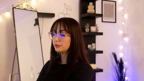 Snapshot of naomii_20 chatting on 10-20-25, 01:00 naomii_20 online show from 10-20-25, 01:00