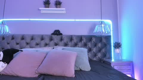 Snapshot of naomii_soto chatting on 12-14-24, 09:56 Naomi online show from 12-14-24, 09:56