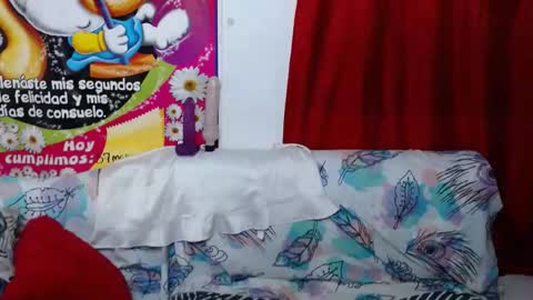 naomiquiin online show from 02-06-25, 08:18