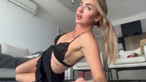 naomirhoades online show from 02-13-25, 12:02