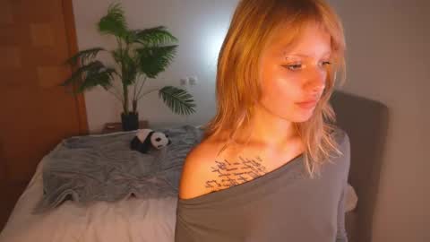 naomirosy online show from 02-12-26, 07:20