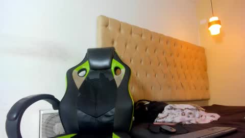 naomis_35 online show from 10-30-25, 07:36