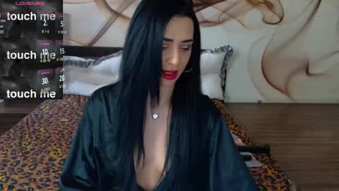 Snapshot of naomiscarlett chatting on 02-26-25, 08:26 NaomiScarlett online show from 02-26-25, 08:26