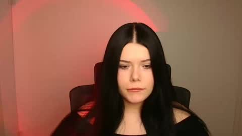 Snapshot of naomivibes chatting on 10-24-25, 06:37 Naomi online show from 10-24-25, 06:37