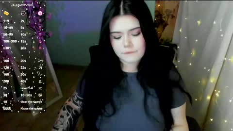 Snapshot of naomivibes chatting on 04-24-26, 01:57 Naomi online show from 04-24-26, 01:57