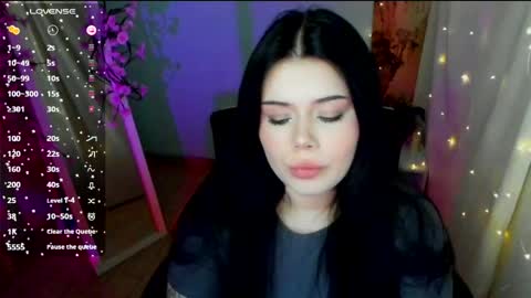 Snapshot of naomivibes chatting on 04-30-26, 09:15 Naomi online show from 04-30-26, 09:15