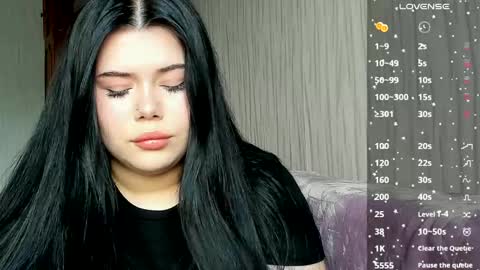 Snapshot of naomivibes chatting on 06-05-26, 09:15 Naomi online show from 06-05-26, 09:15