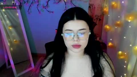 Snapshot of naomivibes chatting on 08-03-26, 06:23 Naomi online show from 08-03-26, 06:23