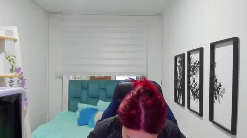 naomy online show from 12-02-25, 01:44