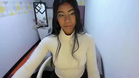 Snapshot of naomy__smith__ chatting on 02-07-25, 11:56 N A O M Y online show from 02-07-25, 11:56