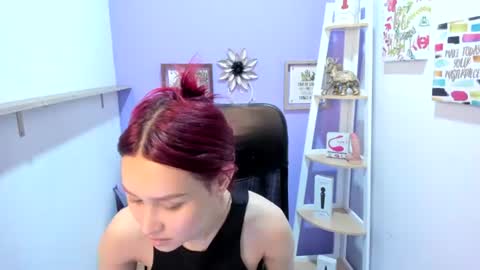 Snapshot of naomy_hot04 chatting on 07-09-26, 11:31 naomy online show from 07-09-26, 11:31
